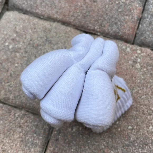 VANS “Off The Wall” Women’s 3 pairs socks set 
NWT - Picture 10 of 16